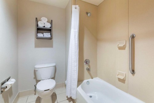 Best Western Plus Kendall Hotel & Suites - image 46
