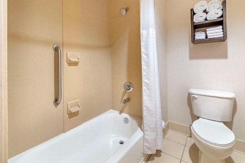 Best Western Plus Kendall Hotel & Suites - image 50