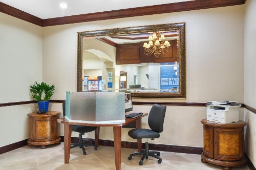 Holiday Inn Express & Suites Miami Kendall an IHG Hotel - image 27