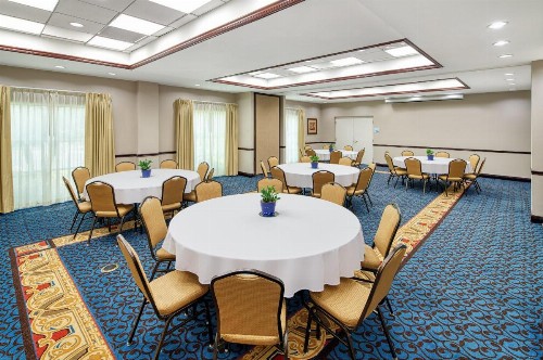 Holiday Inn Express & Suites Miami Kendall an IHG Hotel - image 30