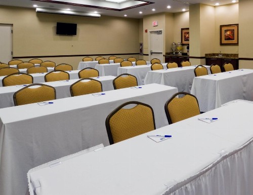 Holiday Inn Express & Suites Miami Kendall an IHG Hotel - image 9