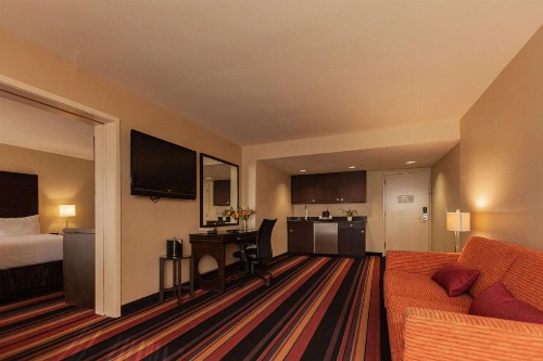 Crowne Plaza Hotel New Orleans-Airport - image 18