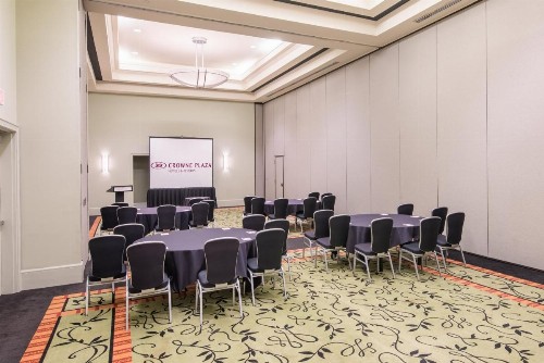 Crowne Plaza Hotel New Orleans-Airport - image 49
