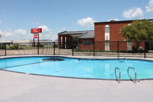 Americas Best Value Inn Kennett - image 7
