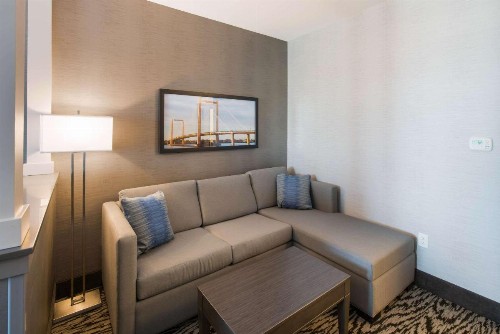 Comfort Suites Kennewick at Southridge - image 10