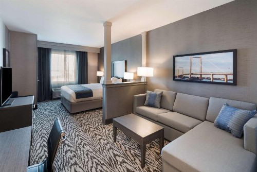 Comfort Suites Kennewick at Southridge - image 12
