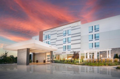 SpringHill Suites by Marriott Kenosha - image 45