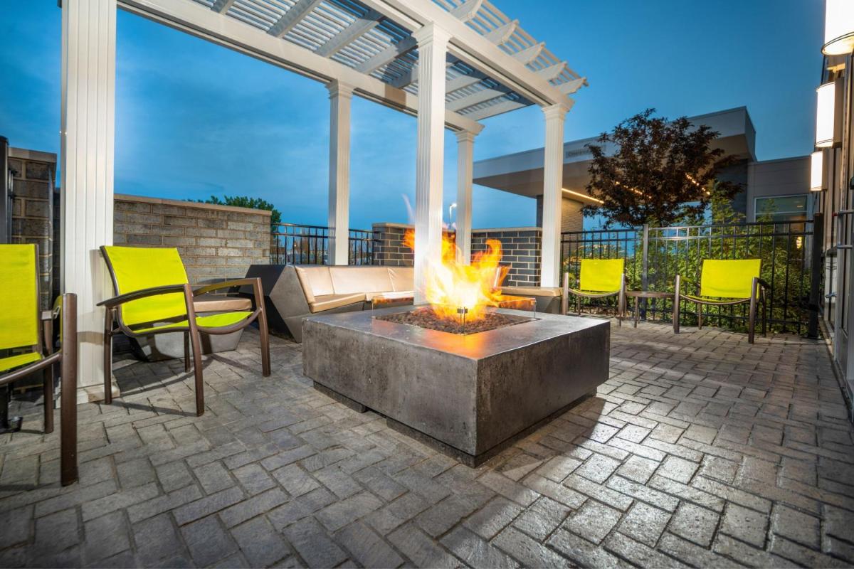 SpringHill Suites by Marriott Kenosha - image 6
