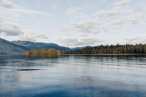 Salmon Falls Resort - image 25