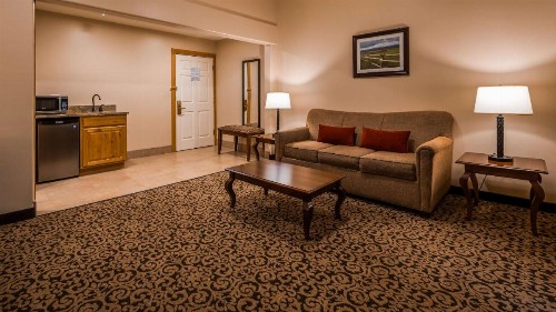 Best Western Tyrolean Lodge - image 36