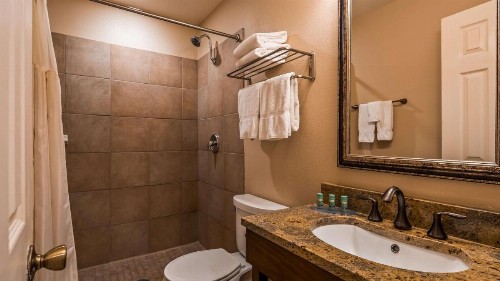 Best Western Tyrolean Lodge - image 43