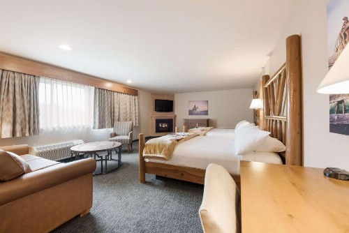 Best Western Plus Kentwood Lodge - image 18