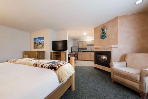 Best Western Plus Kentwood Lodge - image 34