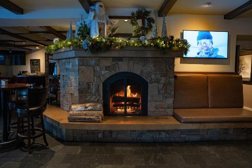 Knob Hill Inn - image 41