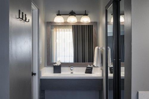 Tamarack Lodge - image 14