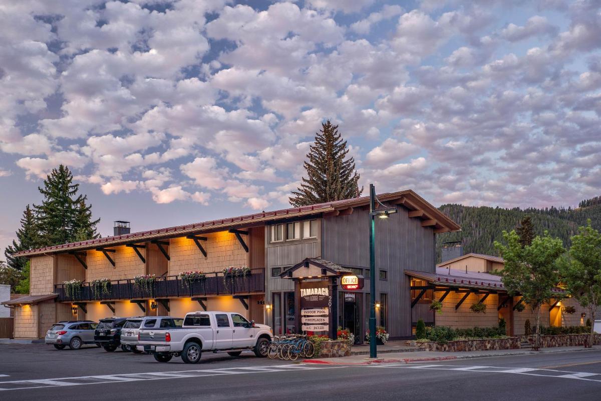 Tamarack Lodge - image 4