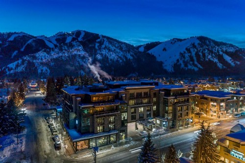 Limelight Hotel Ketchum - image 2