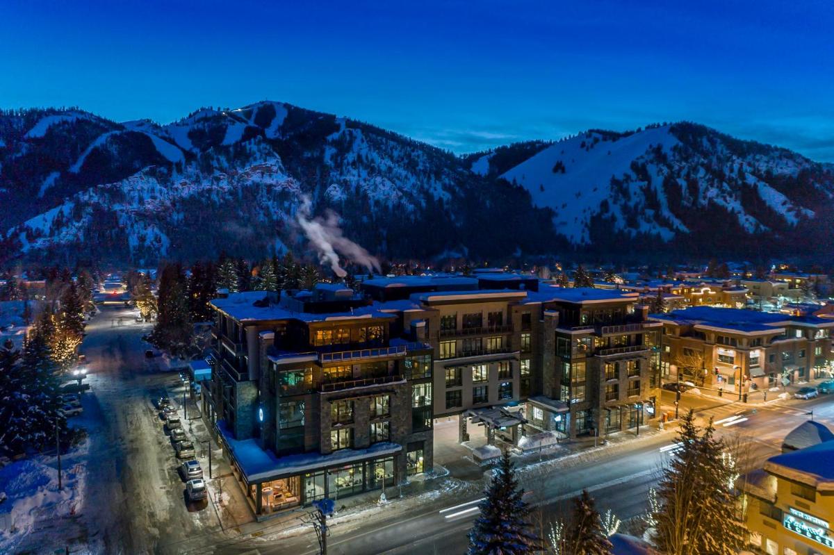 Limelight Hotel Ketchum - image 2