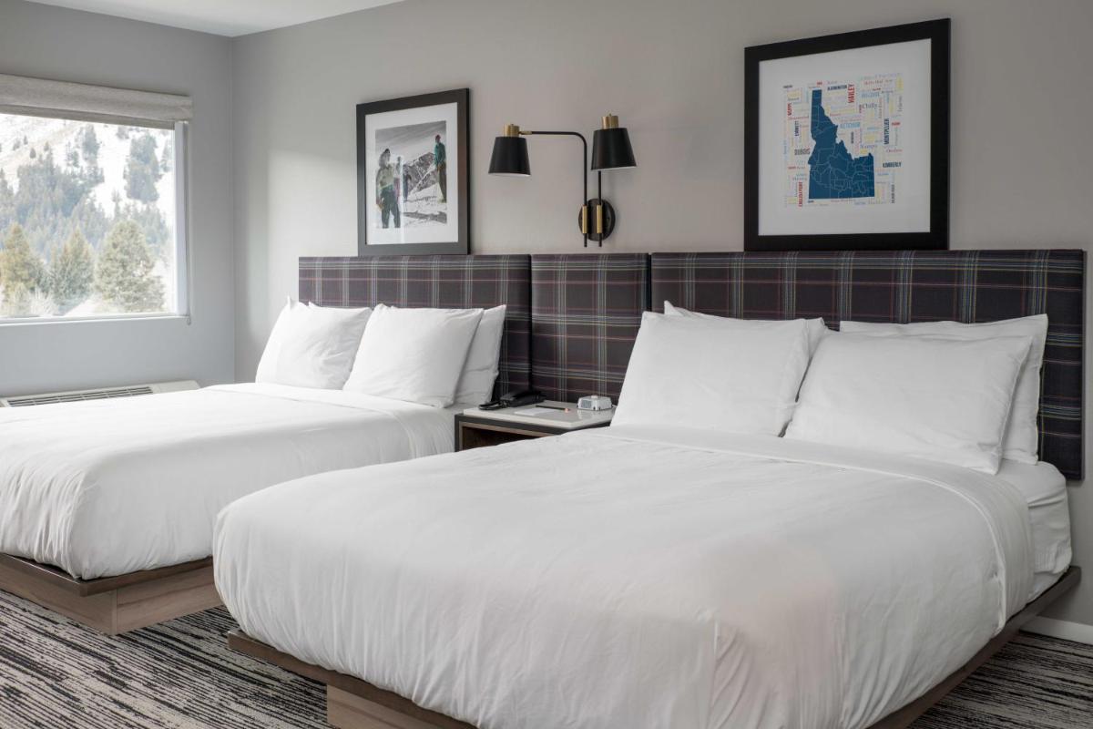Hotel Ketchum - image 2