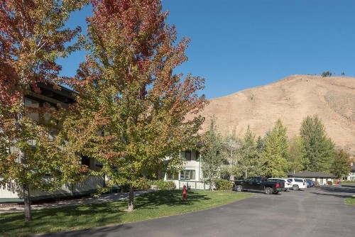 Prospector Condominiums walk to lift - image 12