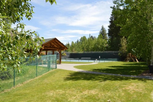 Prospector Condominiums walk to lift - image 37