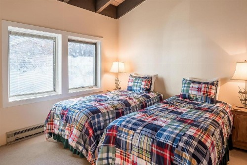 Prospector Condominiums walk to lift - image 7