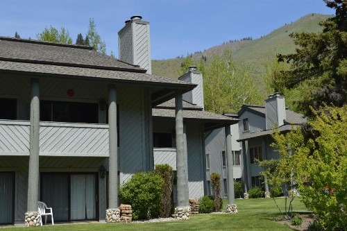 Greyhawk Condominiums Warm Springs Great Location for Bike and Ski - image 37