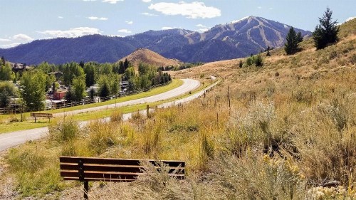 The Ridge On Golf Course with Elkhorn Amenities - image 22