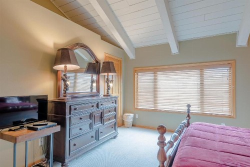 Alpine Villa Condo Walk to Town - image 15