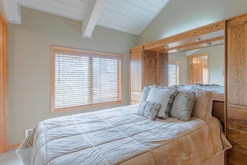 Alpine Villa Condo Walk to Town - image 17