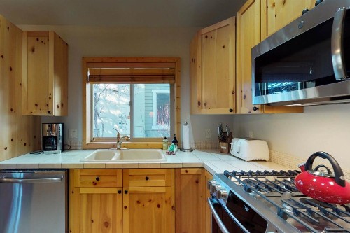 Getaway at The Fields in Warm Springs - image 11