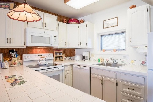 Alpine Villa Condo Walk to Town