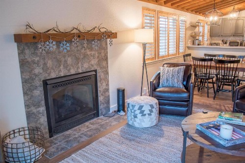 Ranch Condominium with Elkhorn Amenities - image 22