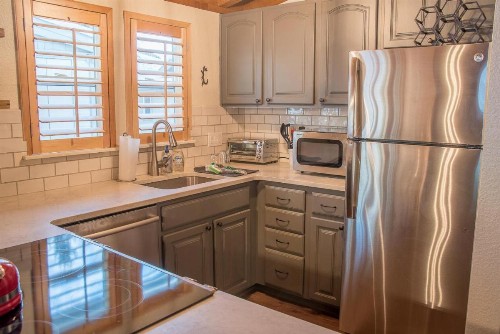 Ranch Condominium with Elkhorn Amenities - image 27