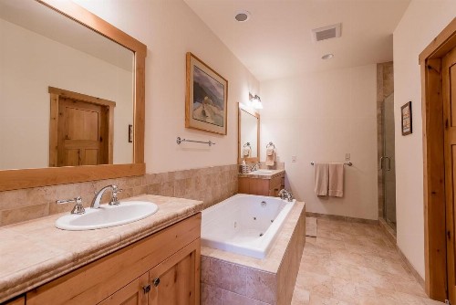 Angani Way Townhome with access to pool hot tub tennis and golf - image 23