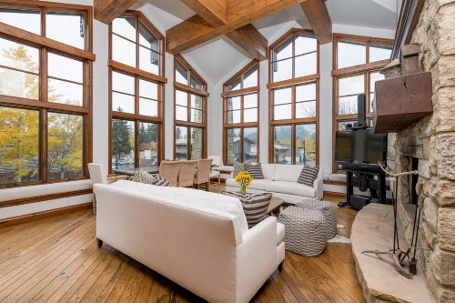Colonnade Residence 11 - image 1
