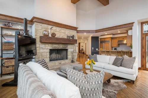 Colonnade Residence 11 - image 13