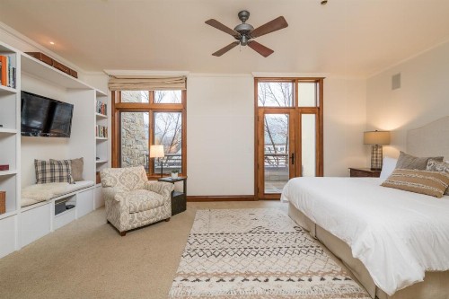 Colonnade Residence 11 - image 24