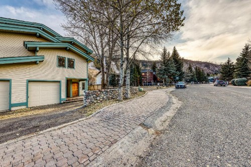 Aspenwood Ski Getaway - image 7