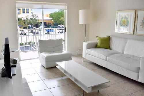 Suites at Coral Resorts - image 13