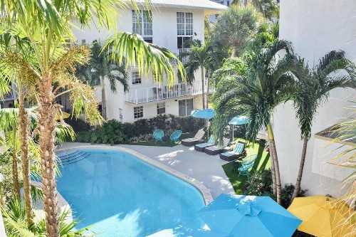 Suites at Coral Resorts - image 14