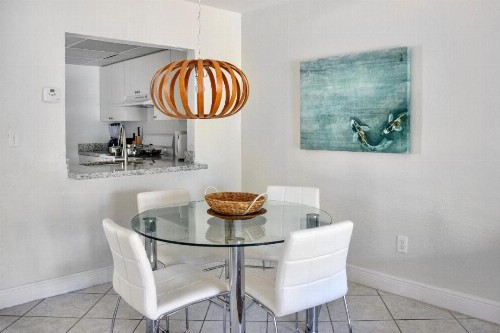 Suites at Coral Resorts - image 15