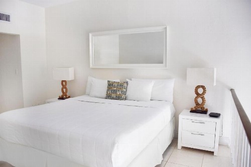 Suites at Coral Resorts - image 16