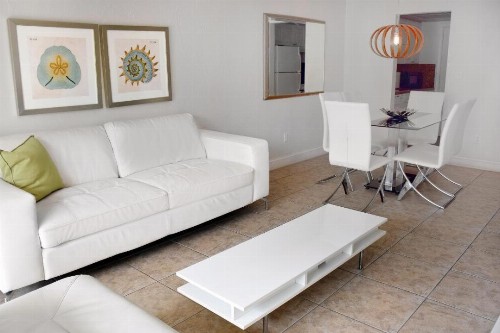 Suites at Coral Resorts - image 19