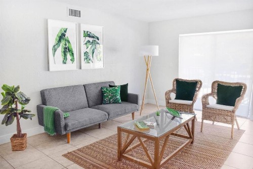 Suites at Coral Resorts - image 20