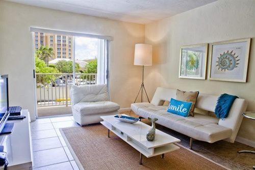 Suites at Coral Resorts - image 22