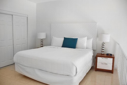 Suites at Coral Resorts - image 25
