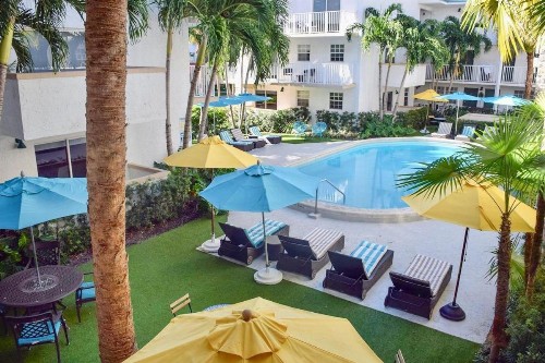 Suites at Coral Resorts - image 32