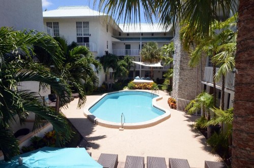 Suites at Coral Resorts - image 38