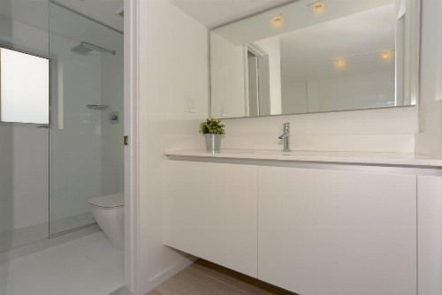 Beach Haus Key Biscayne Contemporary Apartments - image 11
